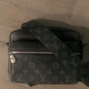 Louis Vuitton Outdoor Messenger Monogram Taigarama
